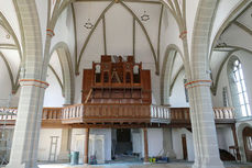 Das Gerüst ist in der Stadtpfarrkirche abgebaut (Foto: Karl-Franz Thiede)